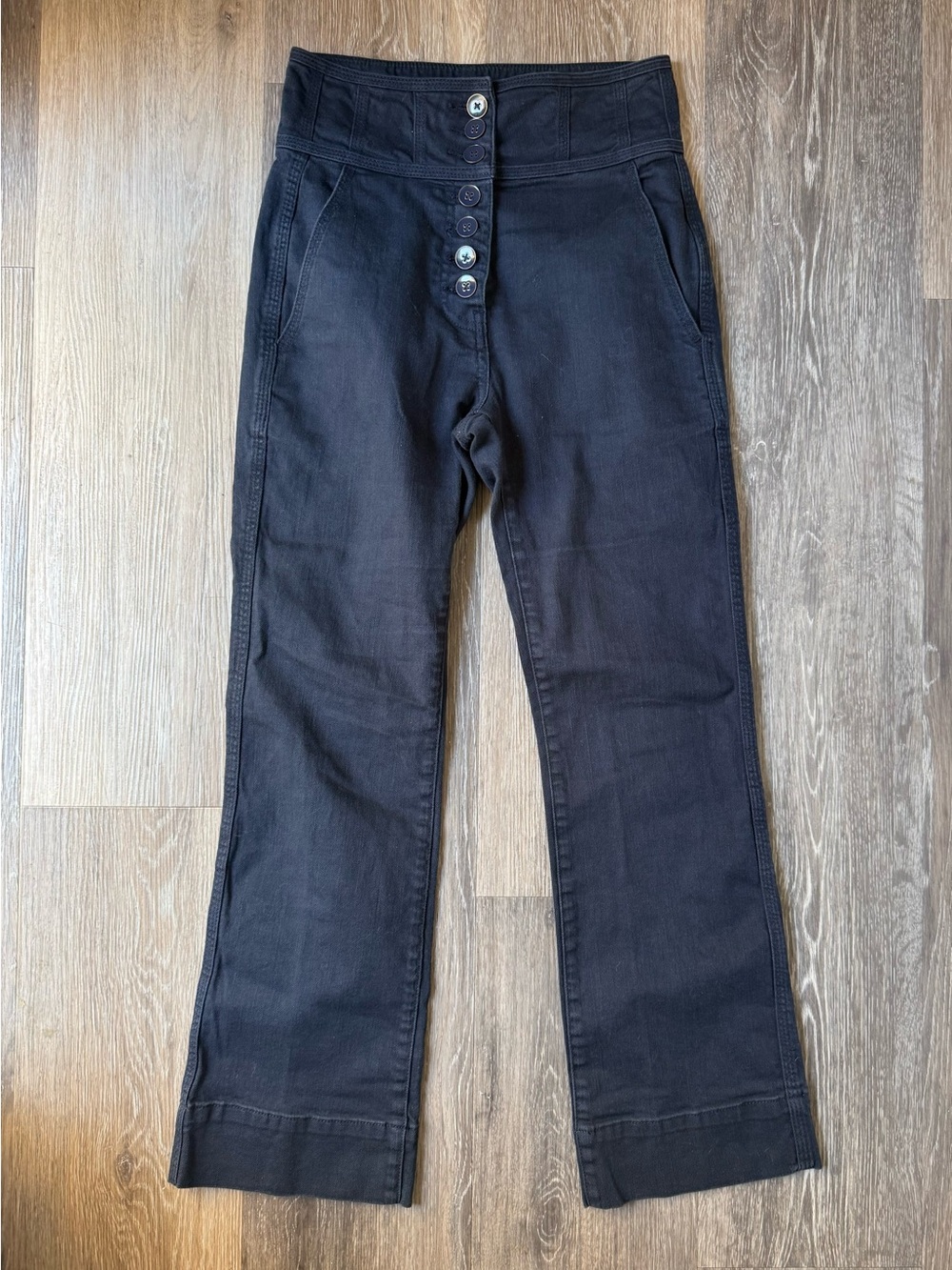 Ulla Johnson x Barney’s New York Navy Button-Front High-Rise Cropped Pants